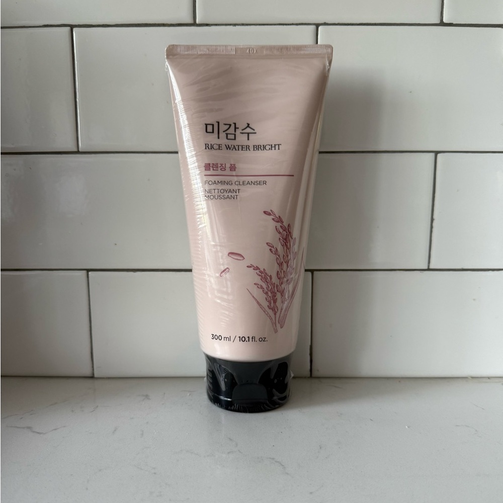 The Face Shop Rice Water Bright Foaming Cleanser K-Beauty Jumbo Size 300ml - NWT - Picture 4 of 9
